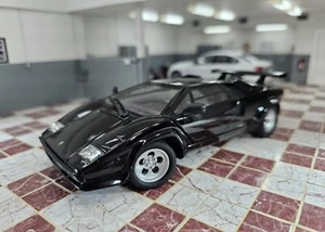 WELLY 1985 LAMBORGHINI COUNTACH BLACK LP 500 S 1/24 SCALE DIECAST MODEL CAR - Picture 1 of 16