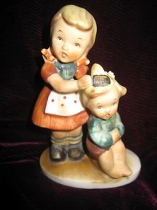 Vintage Alpine Children Figurine Little Girl Fixing hair - No. F-368 - Picture 1 of 12