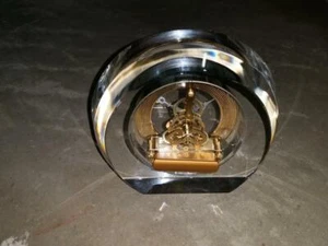 2013 Benchmark Glass Desk Clock O.C. Tanner - Original Box - Picture 1 of 6