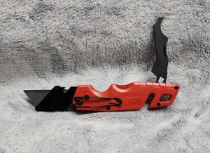 Milwaukee 48-22-1502 FASTBACK Folding Utility Knife w/ Blade Storage - Picture 1 of 4