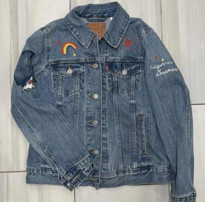 Chaqueta Jean Bordada Levi’s Tiburón Arco Iris California Dreamin Peace Talla S Foto 1 de 4