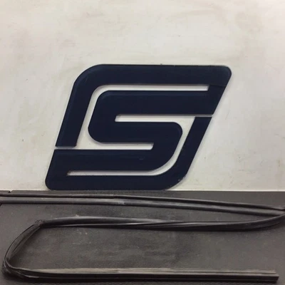 2008 Honda CR-V EX-L - Left Driver Rear Window Run Channel - Image 1 of 4