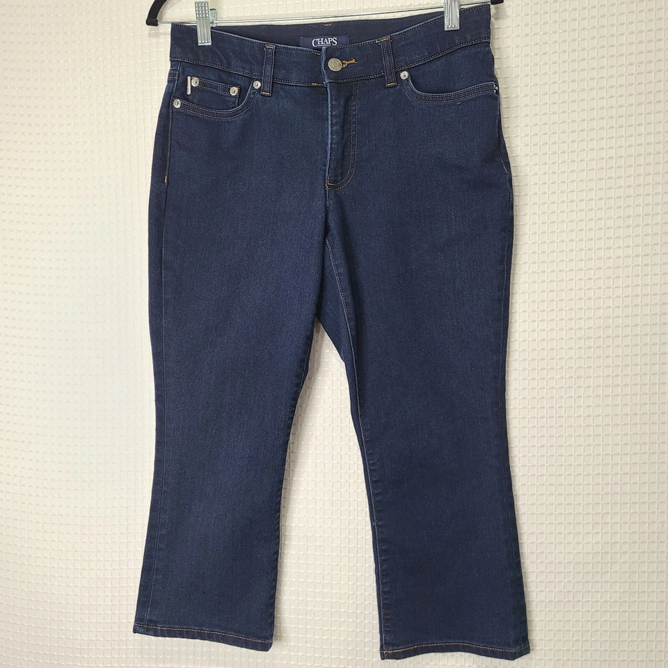Pantalones capri elásticos de mezclilla azul talla 6 Chaps para mujer usados en excelente estado Foto 1 de 4