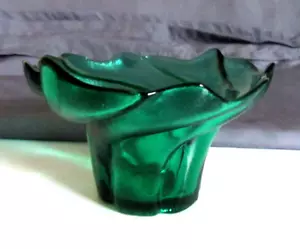 Portacandele vintage vetro vichingo Dalzell verde vortice vetro artistico votivo 3"x5" - Foto 1 di 6