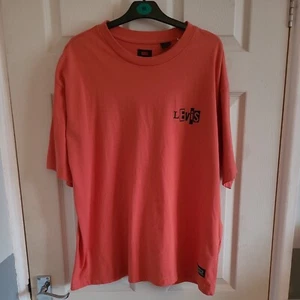 Coral Levi's Oversized Mens Tshirt Size Medium - Picture 1 of 6