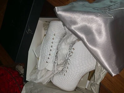 Giuseppe Zanotti Lace-Up Python Print Booties - Image 1 of 4