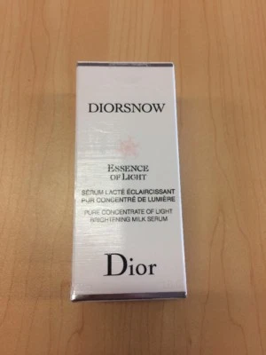 Dior -Diorsnow Essence of Light Pure Concentrate of Light Brightening Milk Serum - Image 1 of 4