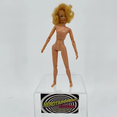 Muñeca Supergirl Mego 1972 vintage 8"" Superman primo sin paños muñeca solamente Foto 1 de 4
