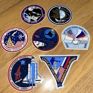 7 ADESIVI PATCH CREW NASA STS 72/75/76/77/79/80/81 - Foto 1 di 15