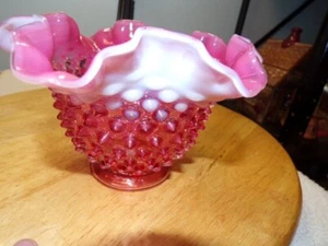 Ciotola 6,5" Fenton Hobnail Mirtillo Opalescente Cerchio Arruffato MINT Pre-Logo - Foto 1 di 6