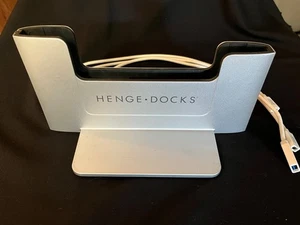 Henge Docks USB 3.0 Vertical Docking Station for 15" MacBook Pro Retina - Picture 1 of 5