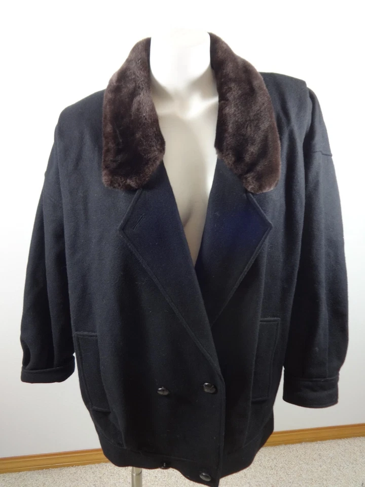 J GALLERY WOMENS SIZE XL BLACK WOOL COAT FUR COLLAR - Image 1 of 4