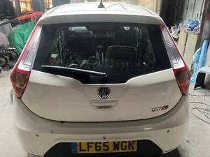 Mg3 Boot Spoiler 2016 In White - Picture 1 of 1