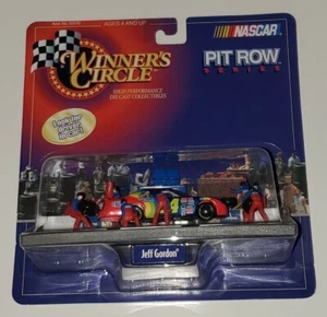 Jeff Gordon #24 DuPont Pit Row Series Winners Circle 1999 1/64 Die Cast Car - Imagen 1 de 16