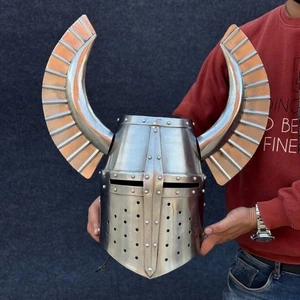 Mittelalter gehörnter deutscher Ritter Reenactment großer Helm Mittelalter LARP - Bild 1 von 6