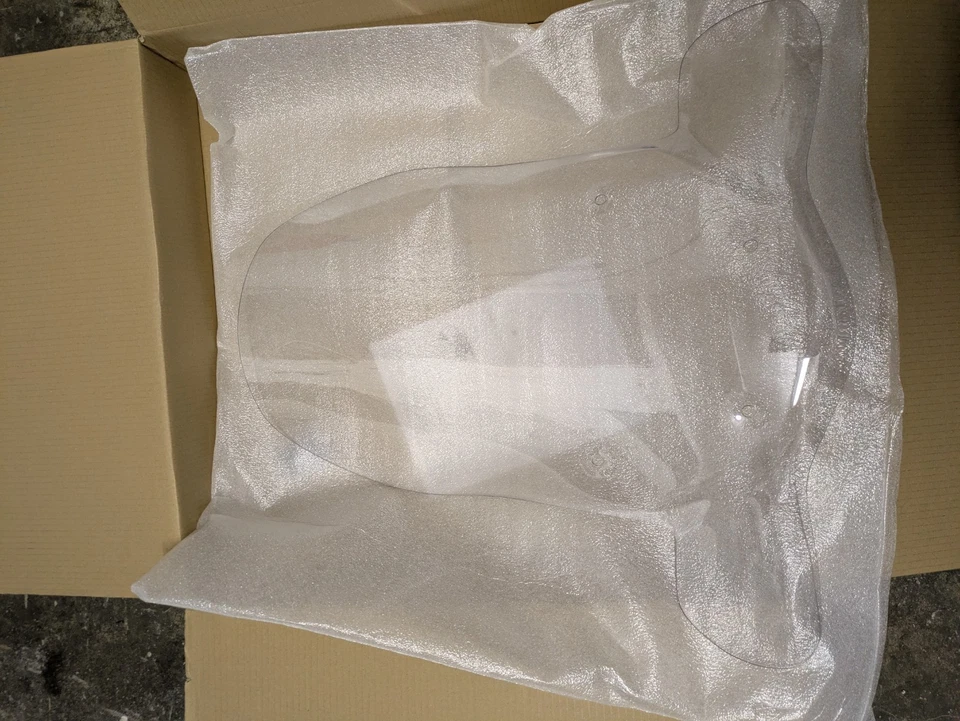 Parabrezza Specifico Alto con Paramani per Yamaha Xenter Originale  - Immagine 1 di 4