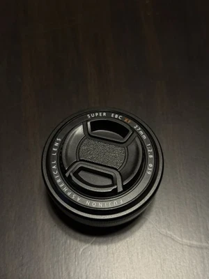 Lente para cámara Fujifilm Fujinon XF27 mm f/2,8 - negra Foto 1 de 4