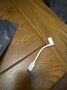 Ring Usbc To Barrel Adapter - Picture 1 of 2
