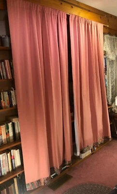 一对定制橙色淡紫色缎面梭织棉混纺杆口袋 81"L 衬里窗帘 — 第 1/4 张图片