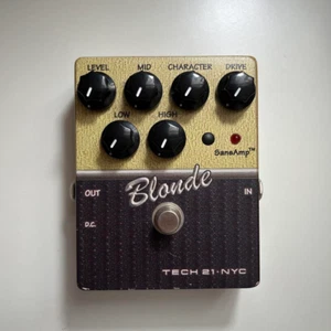 Pedal de efectos para guitarra Tech21 SansAmp Character Series rubio con caja de latas JP USADO - Imagen 1 de 6