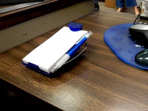 Versatile Memo Pad ~ Desktop or Clip-on, For Home or Car, Blue w/Pen ~ #PO383 - Picture 1 of 1