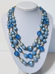 "Collar Vintage Marca STAR Cuentas Azules Multi 3 Hilos 18"" Tono Dorado Firmado" - Imagen 1 de 9