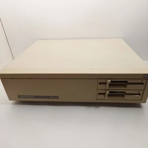 Vintage Commodore PC10 IBM-Compatible Desktop – Model 312215-03 - Picture 1 of 8