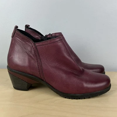 Spring Step Women’s Size 40 / 9.0 Eferdi Wine Purple Leather Heeled Ankle Boots - Image 1 of 4