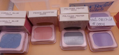 8/20 NEW MARY KAY ~ VNT " EYE SHADOW " Rectangle ~DISCONTINUED U PICK FREE SHIP - Image 1 of 4