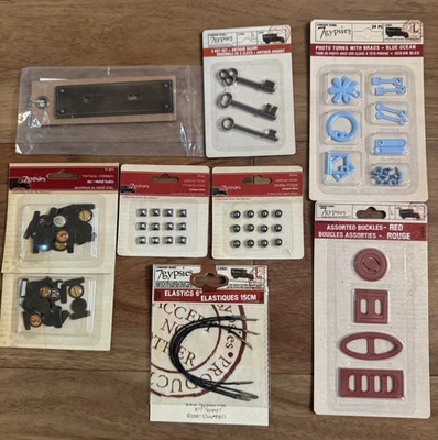 LOTE DE 9 letras de metal para gitanos, hebillas, tachuelas, álbumes de recortes/diario basura, NUEVO Foto 1 de 2