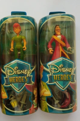 * RARE! DISNEY HEROES PETER PAN FIGURES FAMOSA 2004, NEW, SEALED - Immagine 1 di 2