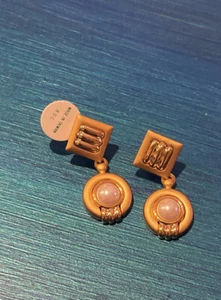 Vintage New Old Stock Earrings Pierced Brushed Gold Tone Imitation Pearl Dangle  - Picture 1 of 6