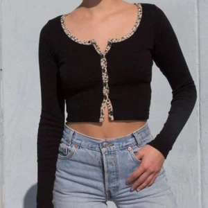 Brandy Melville Cardigan zelly cheetah top womens Black (one size) y2k casual - Picture 1 of 7