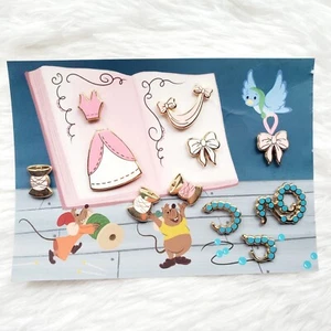 Stellar Dachs Pins Aschenputtel Schneiderin Mini Pin Set 11 Pins mit Karte - Bild 1 von 7