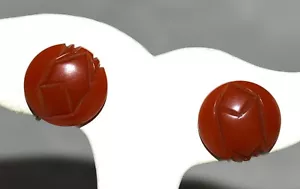 Pendientes Vintage Años 40 BAQUELITA Rojo Marrón Profundamente Tallados Flor Redondos Atornillados - Imagen 1 de 5