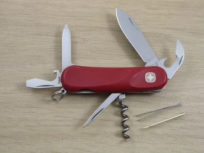 Navaja suiza Wenger Evo 10, Delémont, Evolution, 2 capas, roja - muy buena Foto 1 de 4