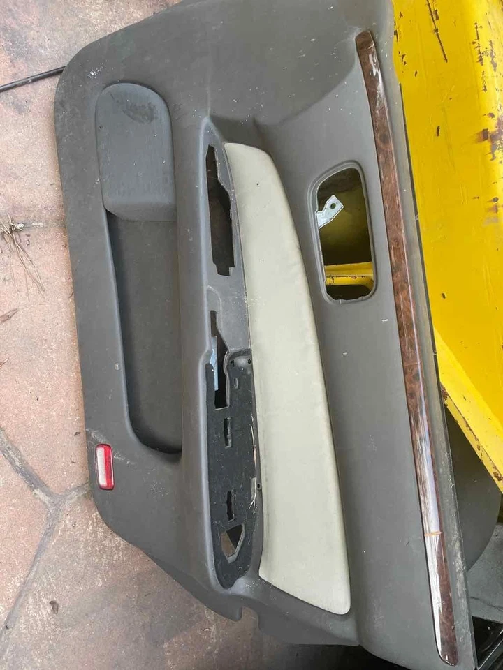 98 INFINITI Q45 Front Door Trim Panel Right - Image 1 of 1