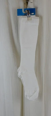 Dr. Scholl's 3 PACK Women Graduated Compression Knee High Socks White Size 4-10 - Image 1 of 3