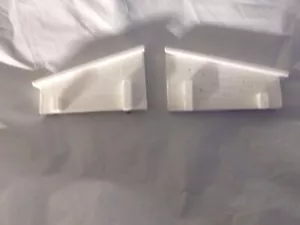 N Scale Angled Retaining Walls 1-Left, 1-Right Sold as a Pair - Picture 1 of 4