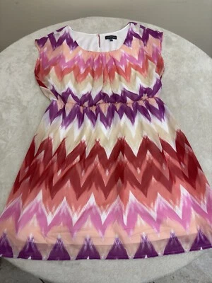 Vestido Luxology para mujer multicolor sin mangas ajustado y acampanado talla grande Foto 1 de 4