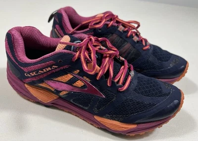 Zapatillas Trail BROOKS Mujer 8 Cascadia Azul Marino Rosa Agarre Acolchado Exterior Terreno Foto 1 de 4