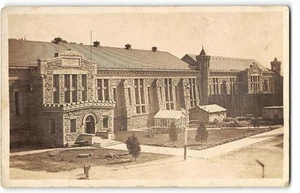 Foto postal antigua de la década de 1910 de la prisión estatal de Fort Madison, condado de Iowa Lee RPPC - Imagen 1 de 2