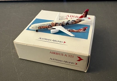 Schabak 956/13m 1:600 scale Austrian Airlines Airbus A321 Diecast Model plane — 第 1/4 张图片