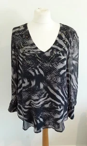 Ladies size 12, Smart black patterned long sleeved Evening blouse from Together - Picture 1 of 8