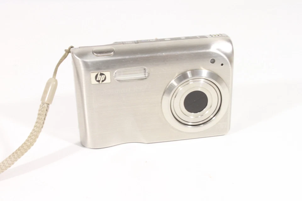 HP PHOTOSMART R 927, camera,untested. (ref H 493) - Image 1 of 4