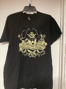 Disney Mickey Mouse A Pirate's Life For Me Pirates Of The Caribbean T-Shirt, L