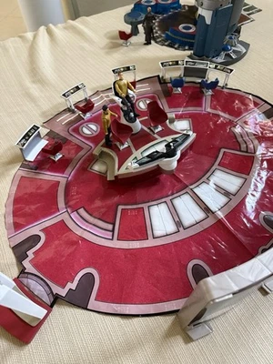 2009 Playmates Toys Star Trek Enterprise with Figures - Partial / Multiple Parts - Image 1 of 4