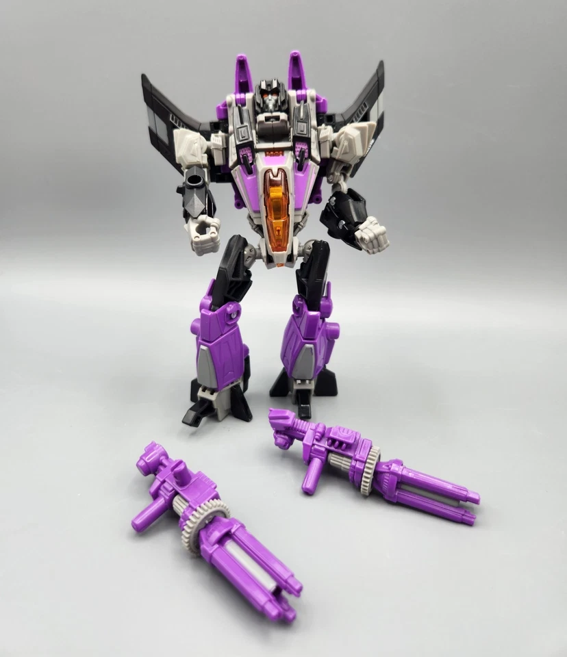 Transformers Generations War For Cybertron WFC Deluxe Class Skywarp 2012 - Imagem 1 de 4