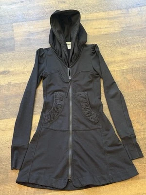✨PRAIRIE UNDERGROUND LONG CLOAK FULL ZIP HOODIE CARDIGAN BLACK WOMEN’S XS✨ - Image 1 of 4