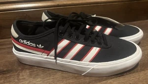 Scarpe da skate Adidas Originals Delpala da uomo casual core nere nuvola bianche 8 NUOVE - Foto 1 di 8